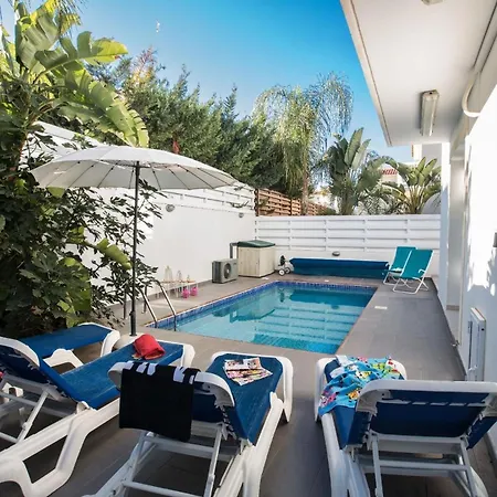 Ferienhaus Mit Privatpool Fur 7 Personen Ca 130 Qm In Pernera, Sudkuste Von Zypern *